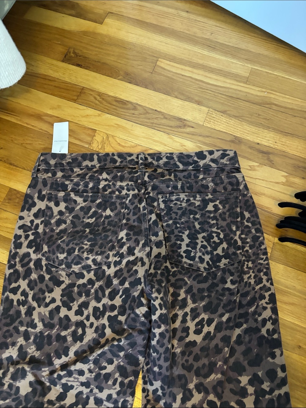 Abercrombie & Fitch Brown and Black Leopard Wide-Leg Jeans - Picture 9 of 9